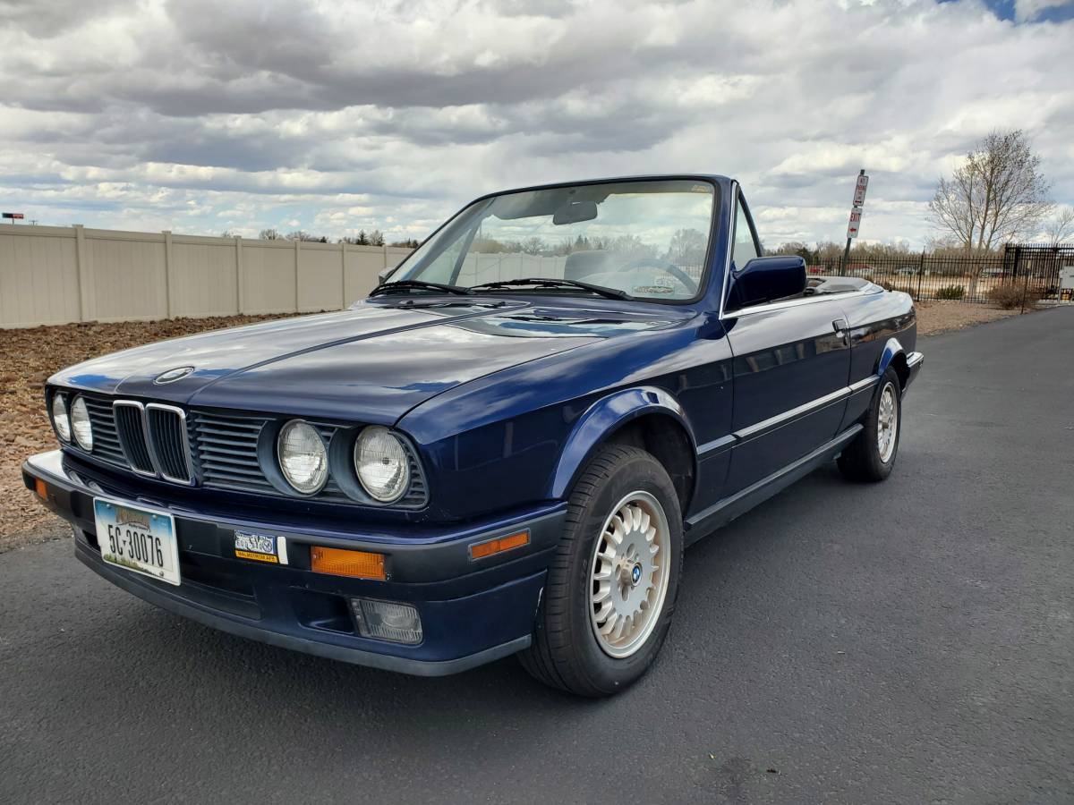 Bmw-3-series-1992-blue