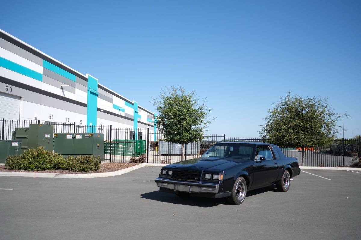 Buick-Regal-premium-ii-turbo-1987-blue
