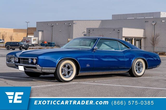 Buick-Riviera-1967-Blue-WhiteBlue