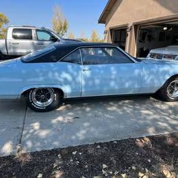 Buick-Riviera-1970-blue