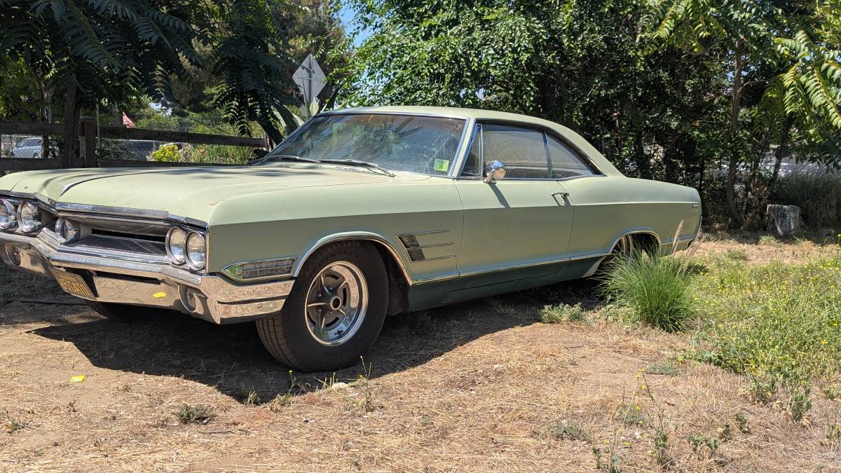 Buick-Wildcat-1965-green