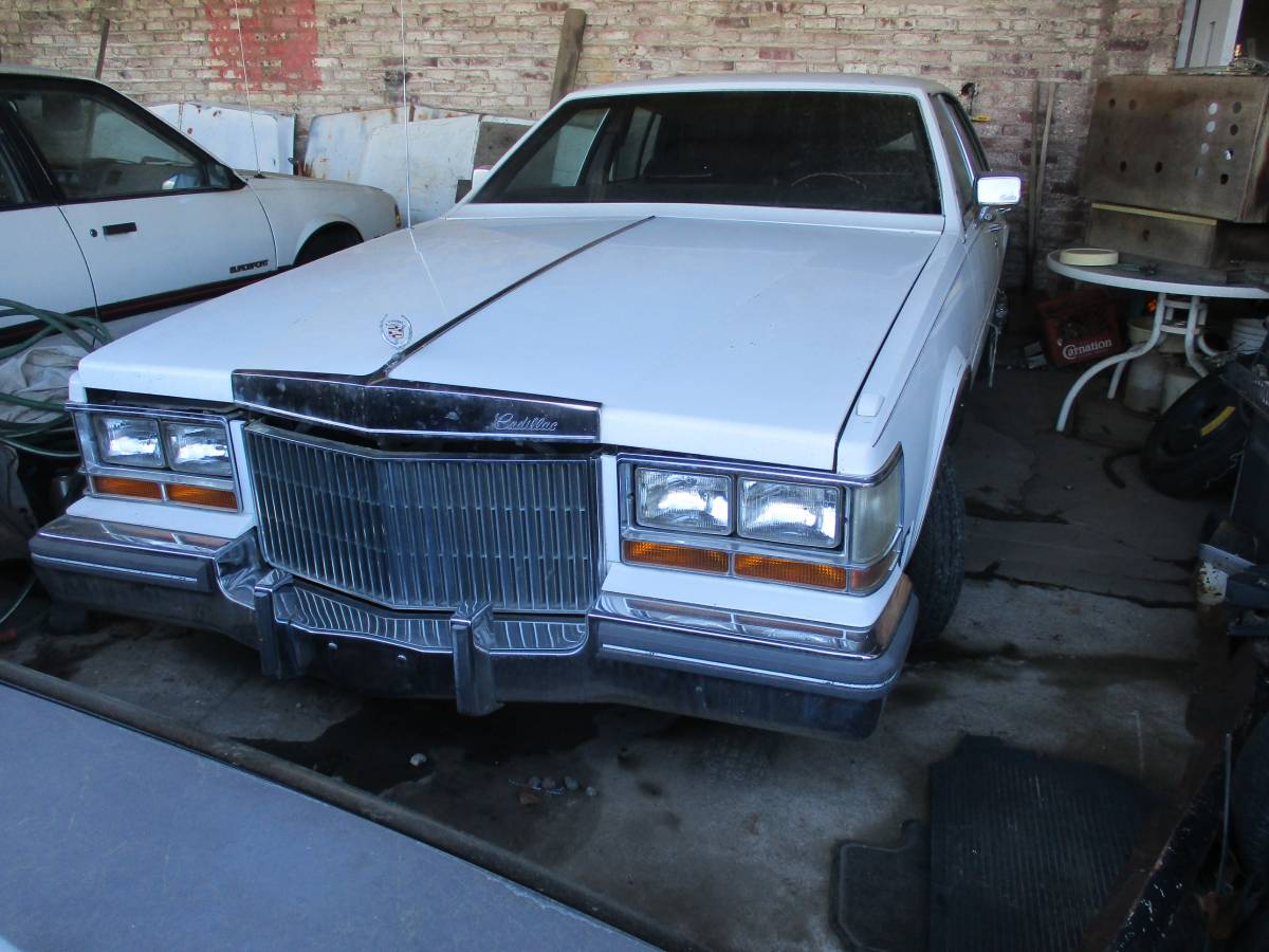 Cadillac-1980-white