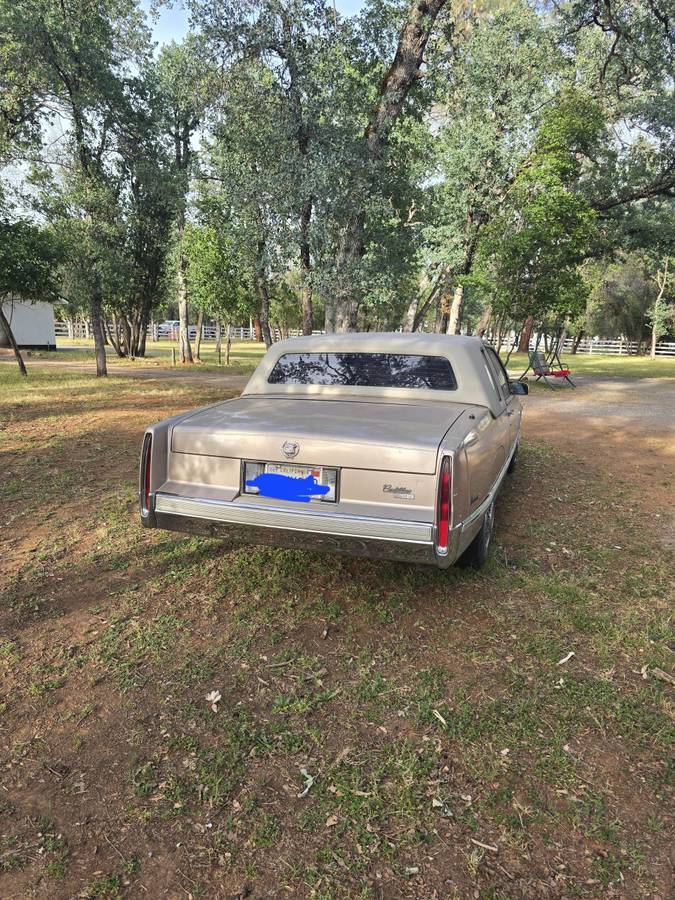 Cadillac-1989