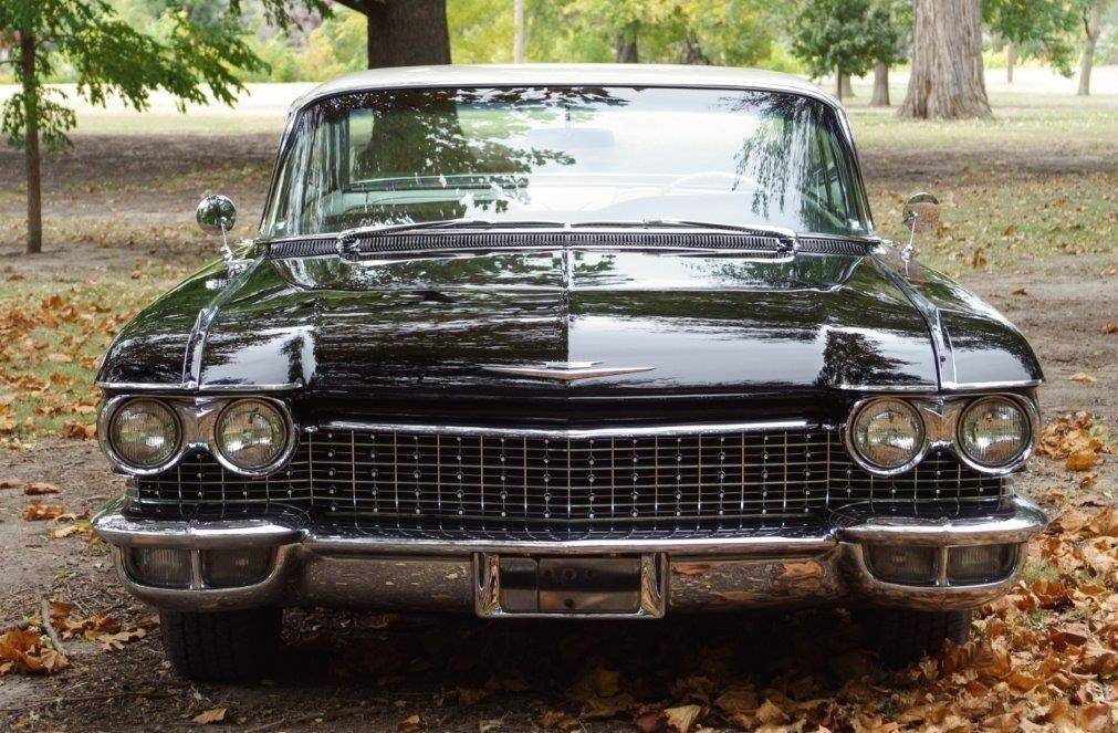 Cadillac-Coupe-deville-1960-black