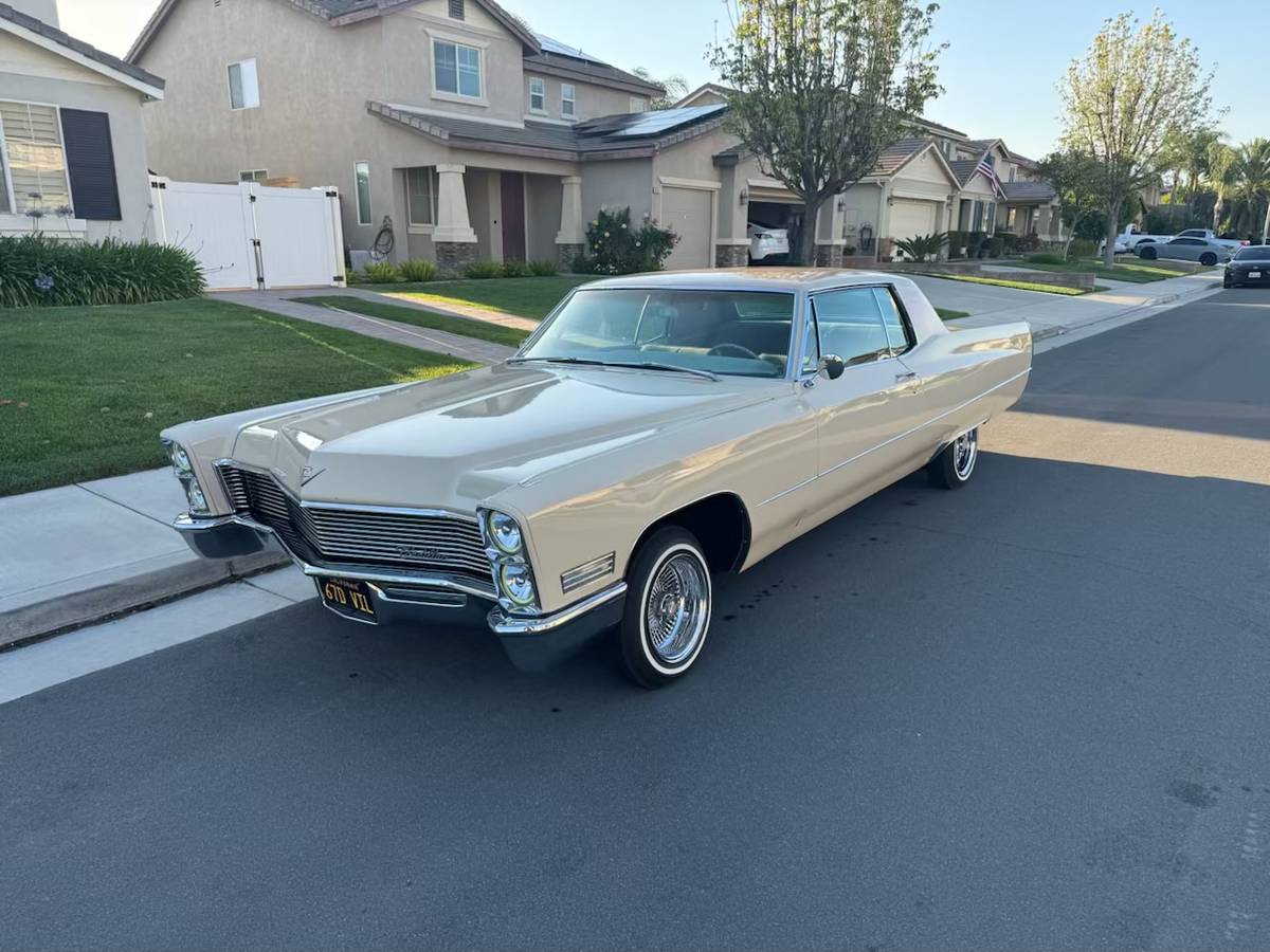 Cadillac-Coupe-deville-v8-automatic-rebuilt-1967