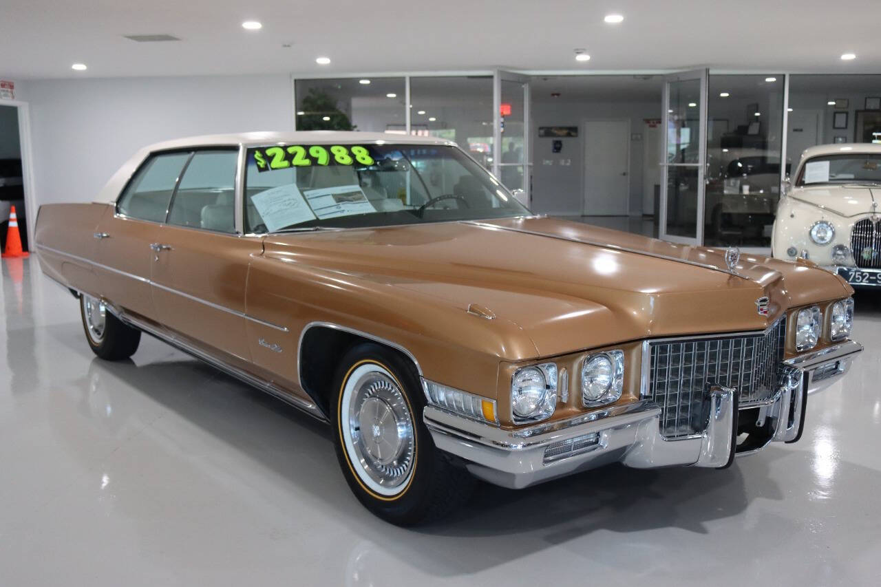 Cadillac-De-ville-1971-Gold-Cream