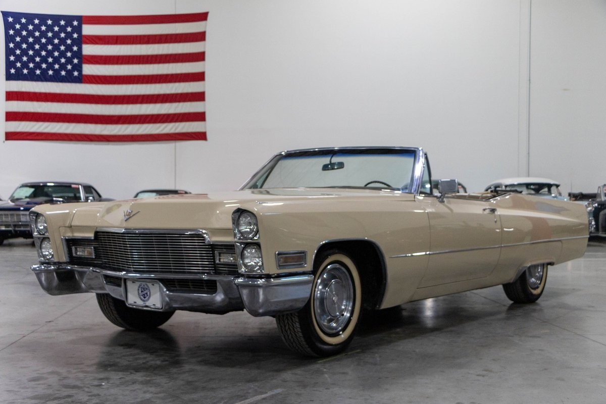 Cadillac-DeVille-1968-Convertible-Tan