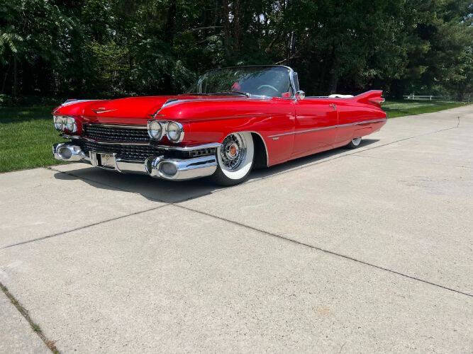 Cadillac-Eldorado-1959-RedWhite-Top-WhiteBlack