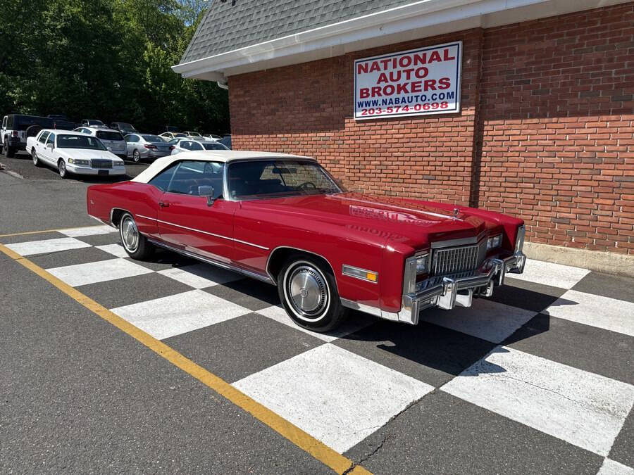 Cadillac-Eldorado-1975-Burgundy-Burgundy