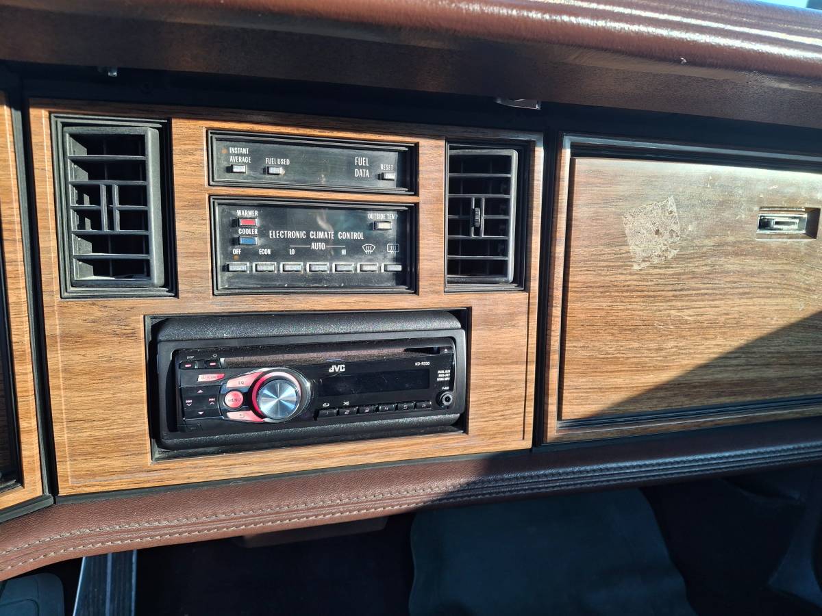 Cadillac-Eldorado-1984-black