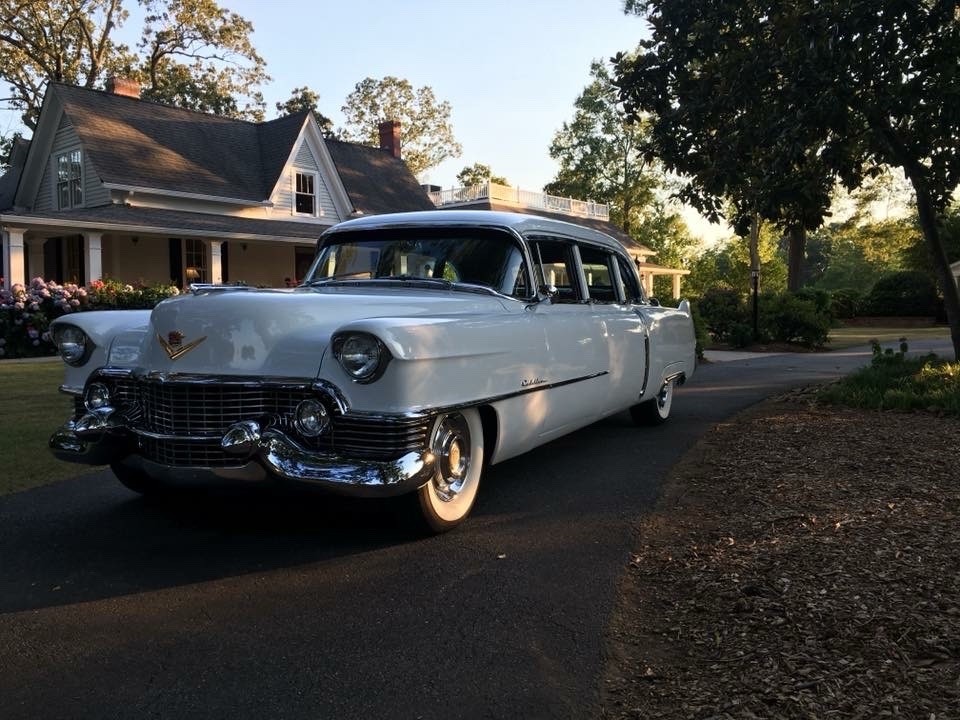 Cadillac-Fleetwood-1954