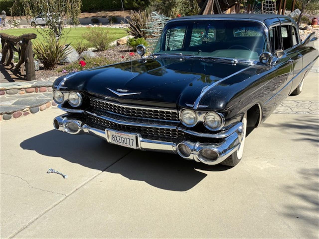 Cadillac-Fleetwood-limousine-1959-BLACK-GRAY
