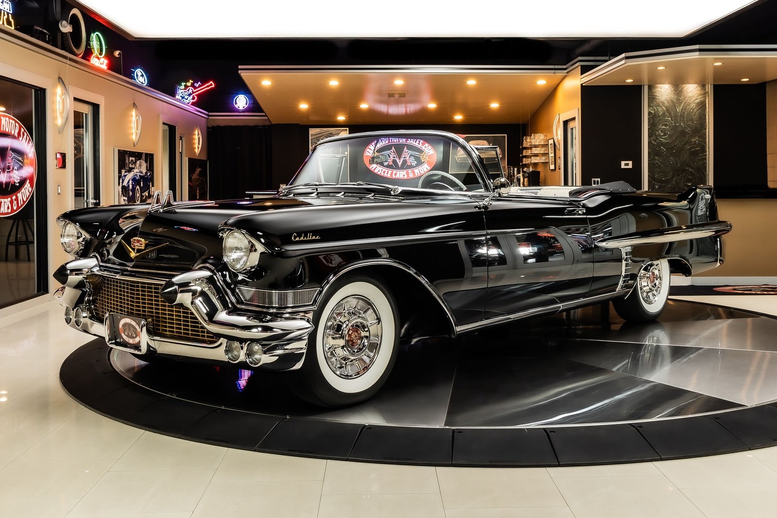 Cadillac-Series-62-1957-Convertible-Red