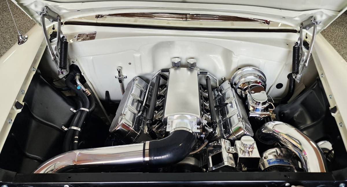 Chevrolet-210-1956-white