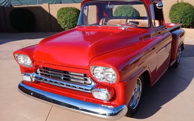 Chevrolet-Apache-1959-Cardinal-Red-Saddle