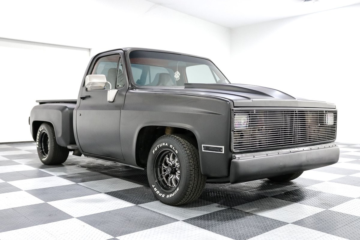 Chevrolet-C-10-1981-Standard-Cab-Pickup-Black