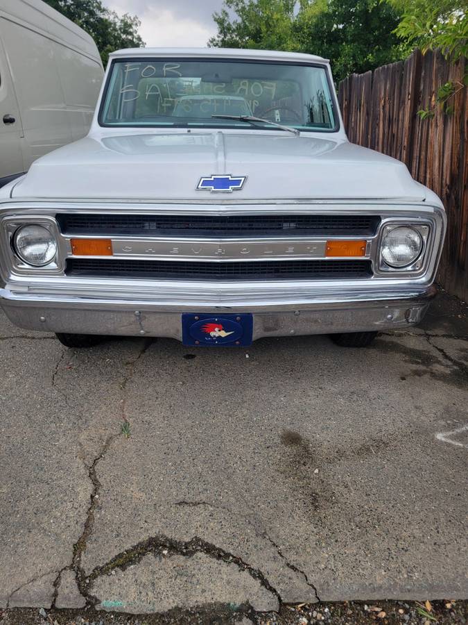 Chevrolet-C10-1969-white