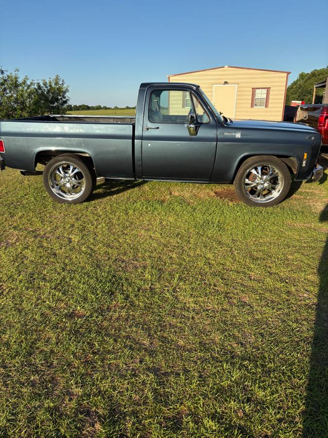 Chevrolet-C10-silverado-1977-blue