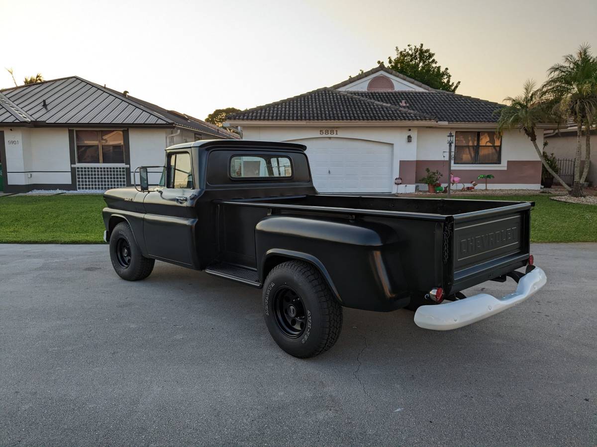 Chevrolet-C30-1961-black