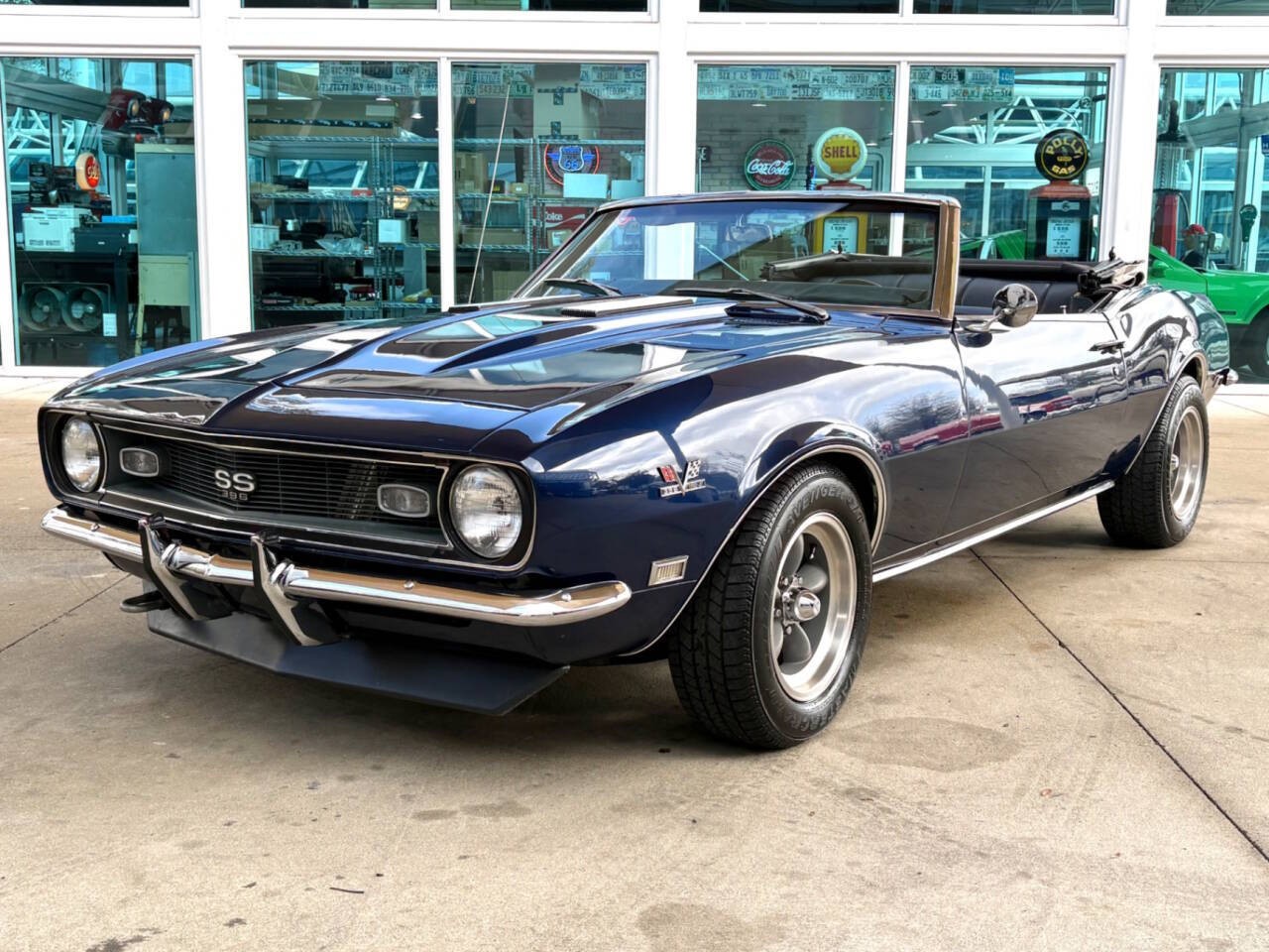 Chevrolet-Camaro-1968-Convertible-Black-And-Orange
