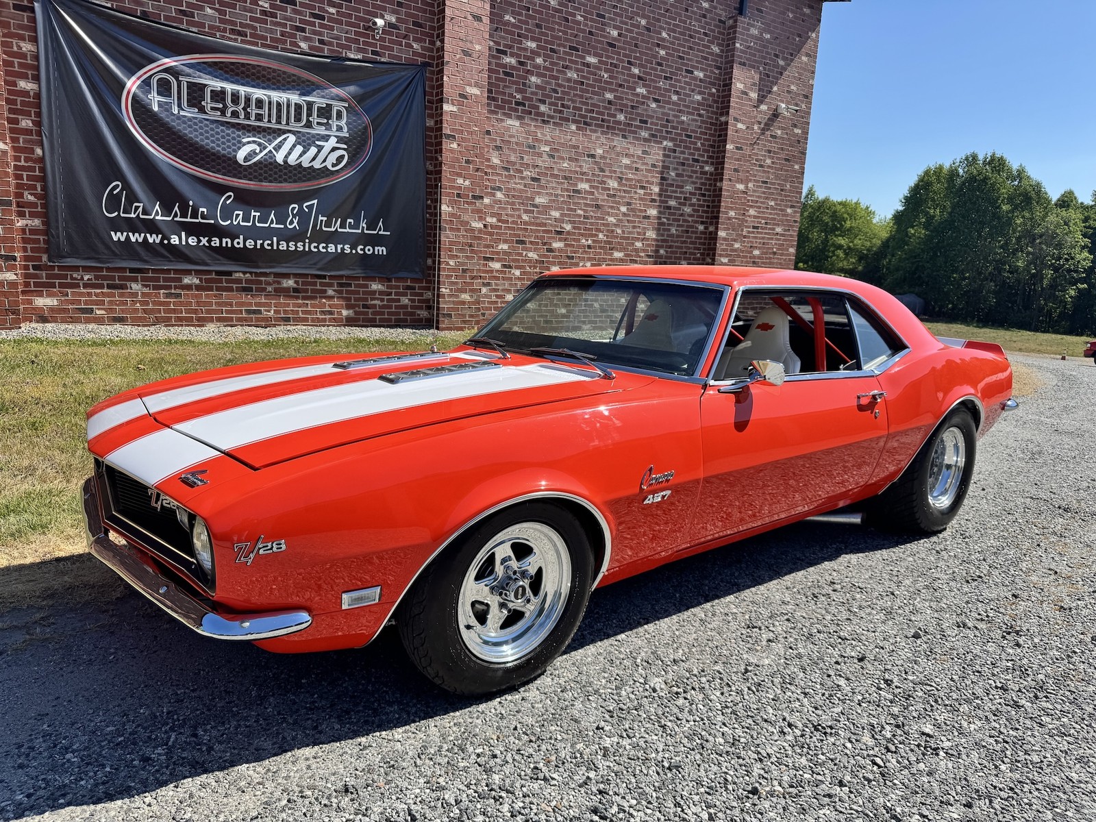 Chevrolet-Camaro-1968-Coupe-White