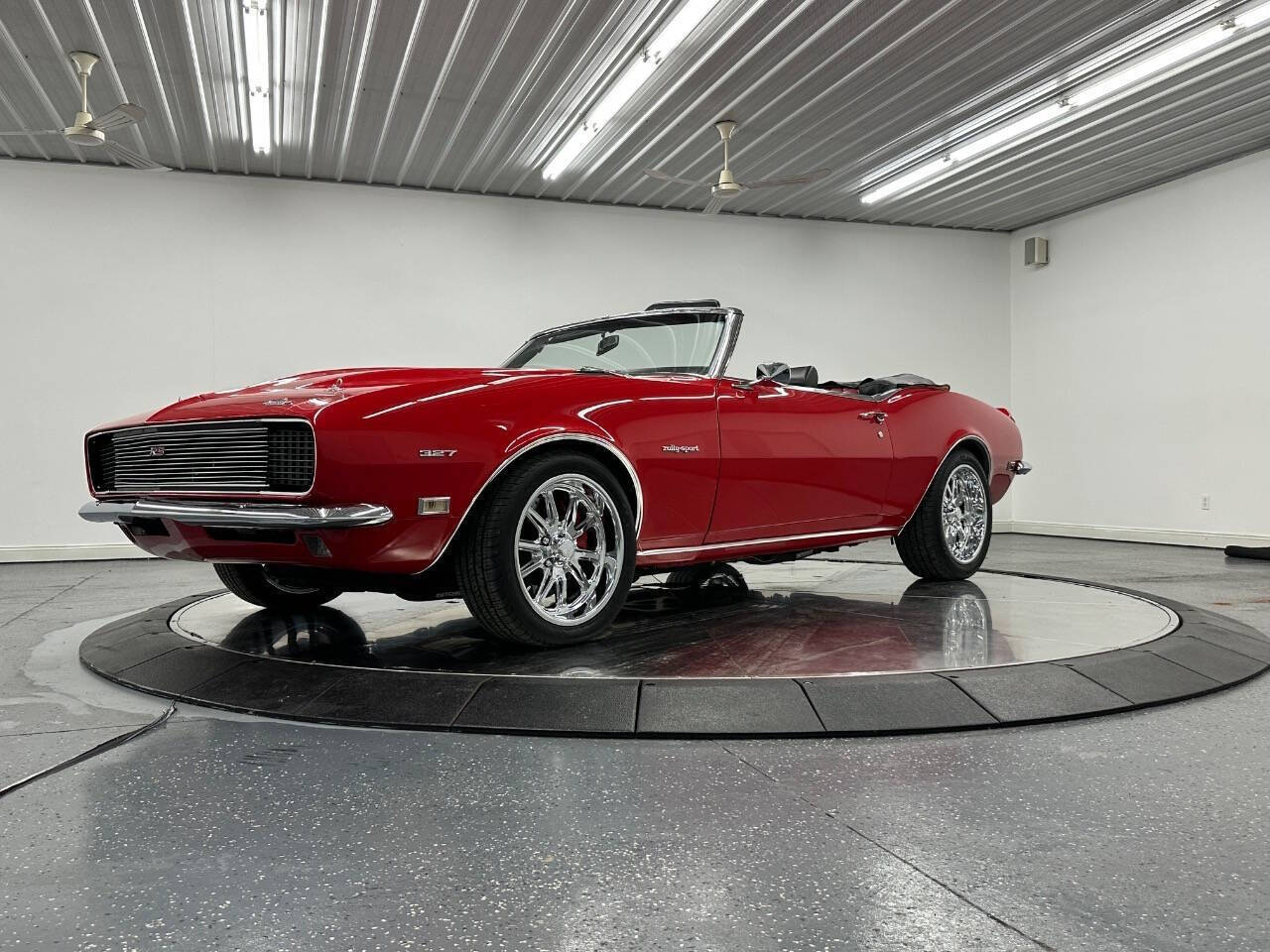 Chevrolet-Camaro-1968-Red-Black