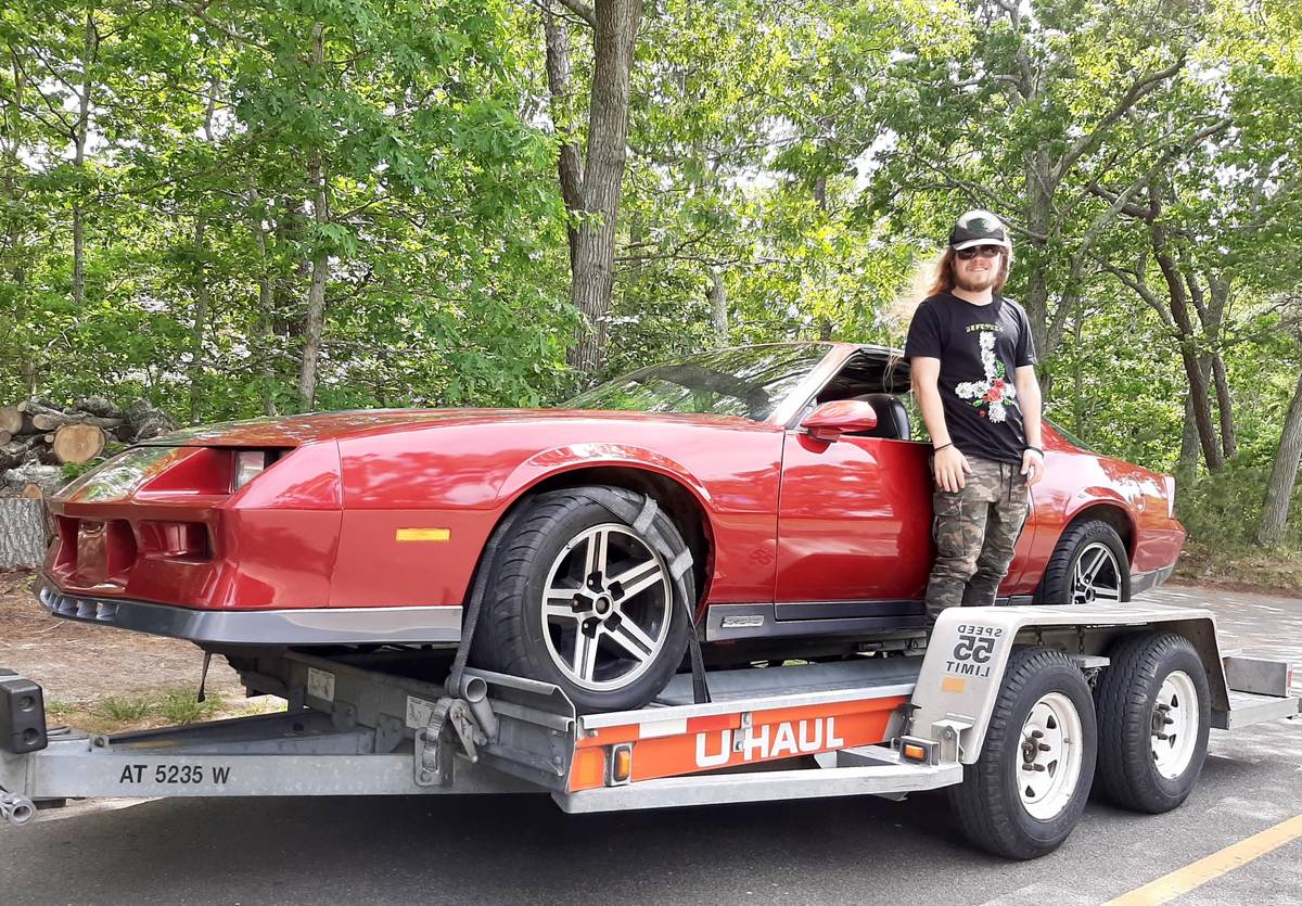 Chevrolet-Camaro-1984-red
