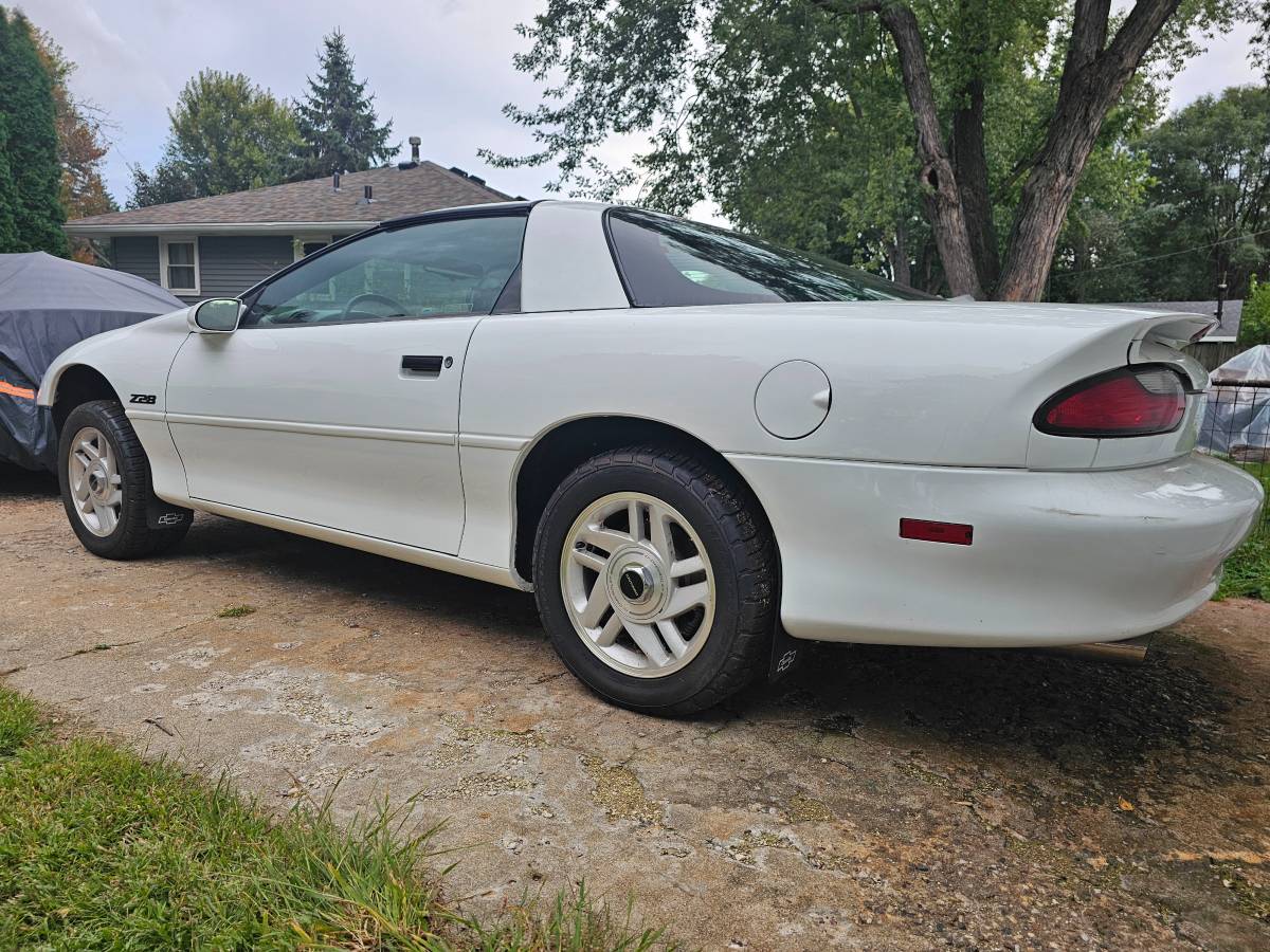 Chevrolet-Camaro-1995