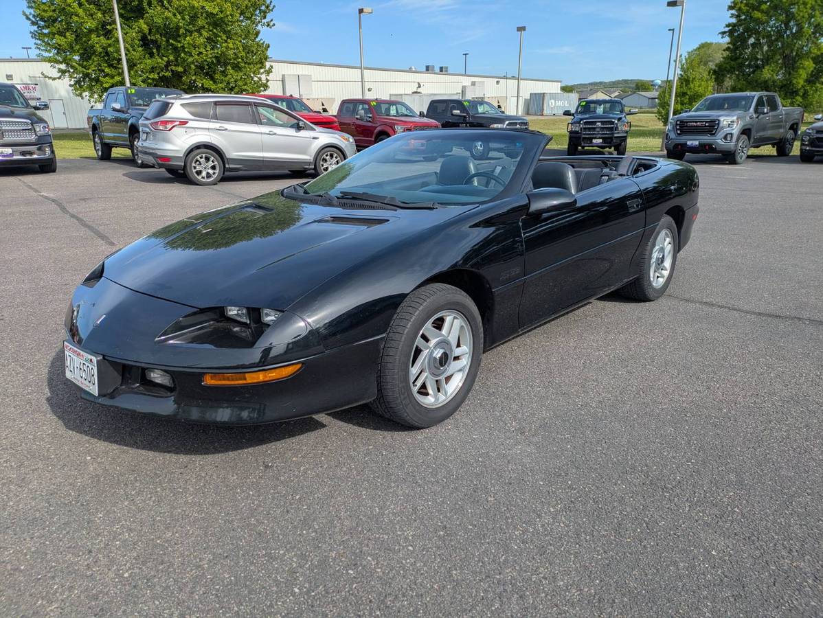 Chevrolet-Camaro-convertible-1996
