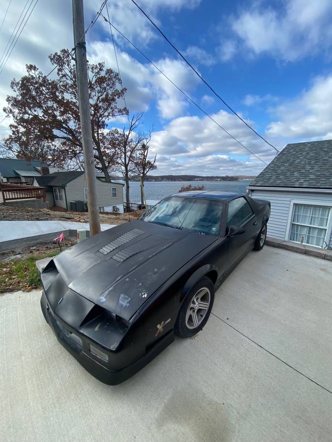 Chevrolet-Camaro-z-28-1989-black