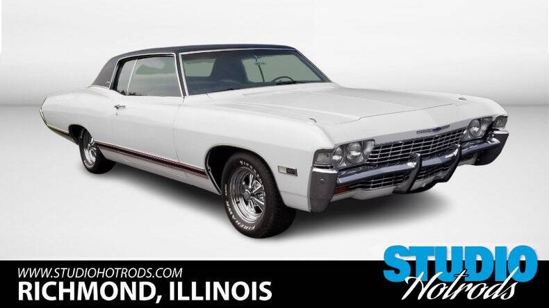 Chevrolet-Caprice-1968-White-Black