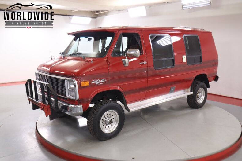 Chevrolet-Chevy-van-1986-Red-Burgundy