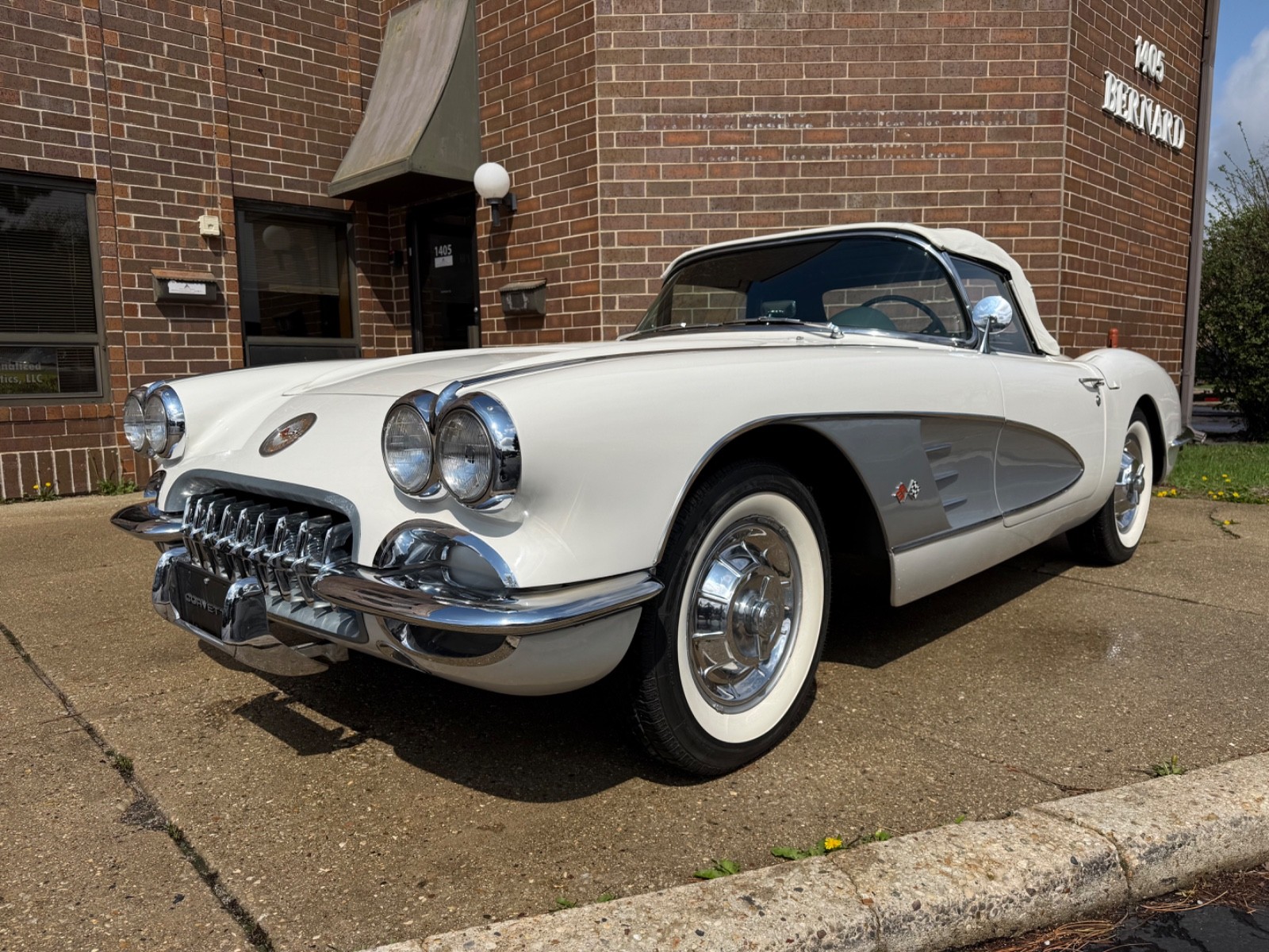 Chevrolet-Corvette-1958-Convertible