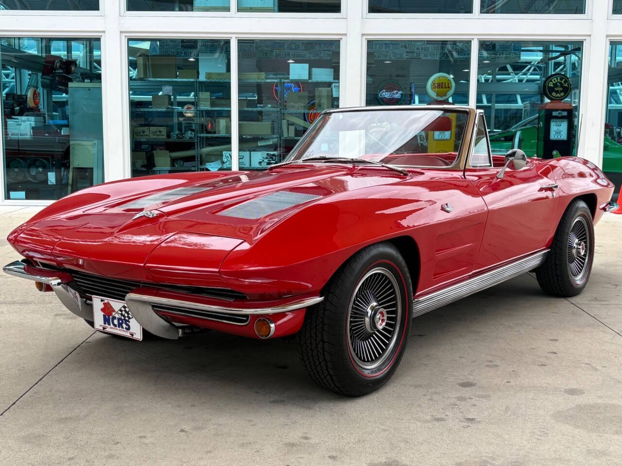 Chevrolet-Corvette-1963-Convertible-Red