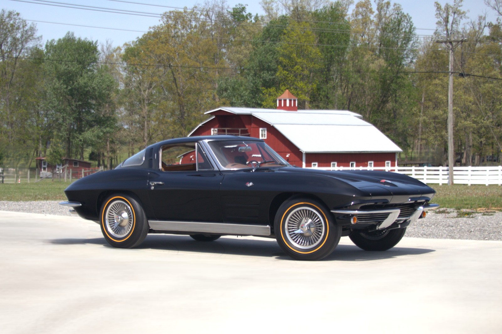Chevrolet-Corvette-1963-Coupe-Saddle-Tan