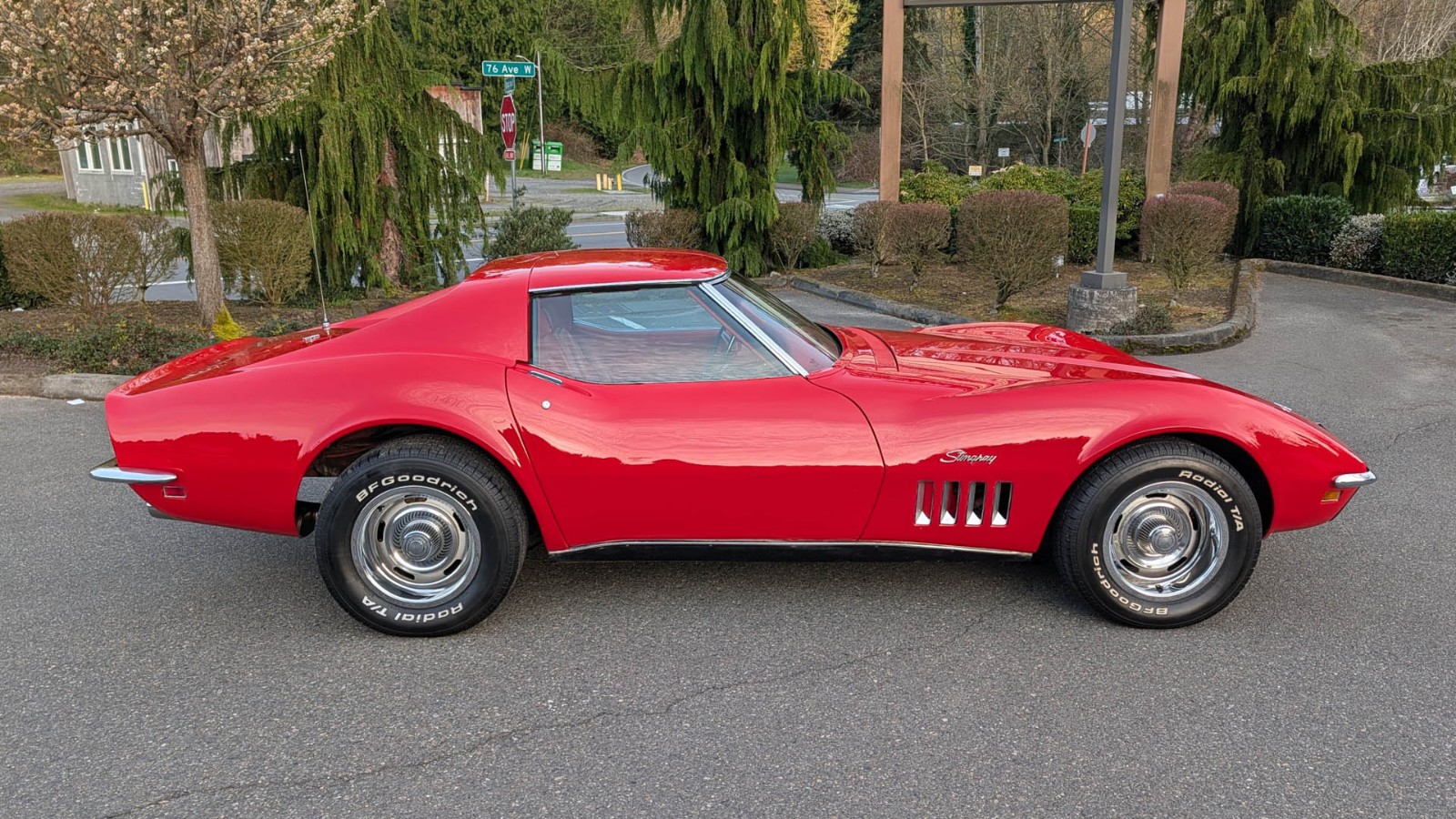 Chevrolet-Corvette-1969-Monza-Red-Red