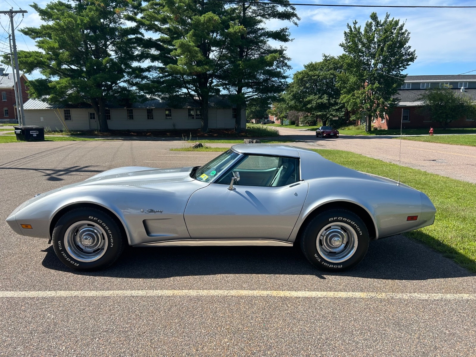 Chevrolet Corvette 1975