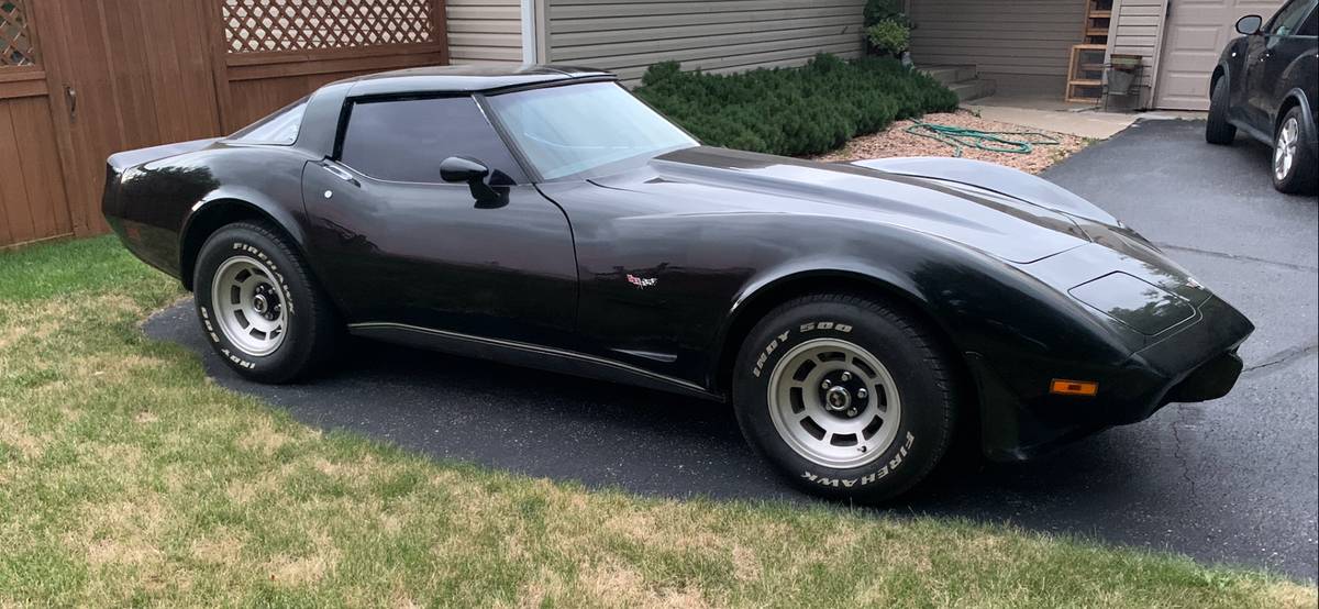 Chevrolet-Corvette-1979-black