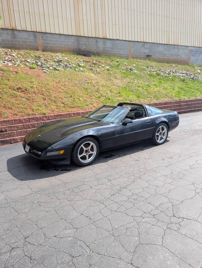 Chevrolet-Corvette-1993-black