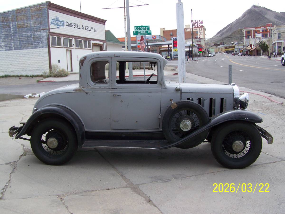 Chevrolet-Coupe-original-1932-grey