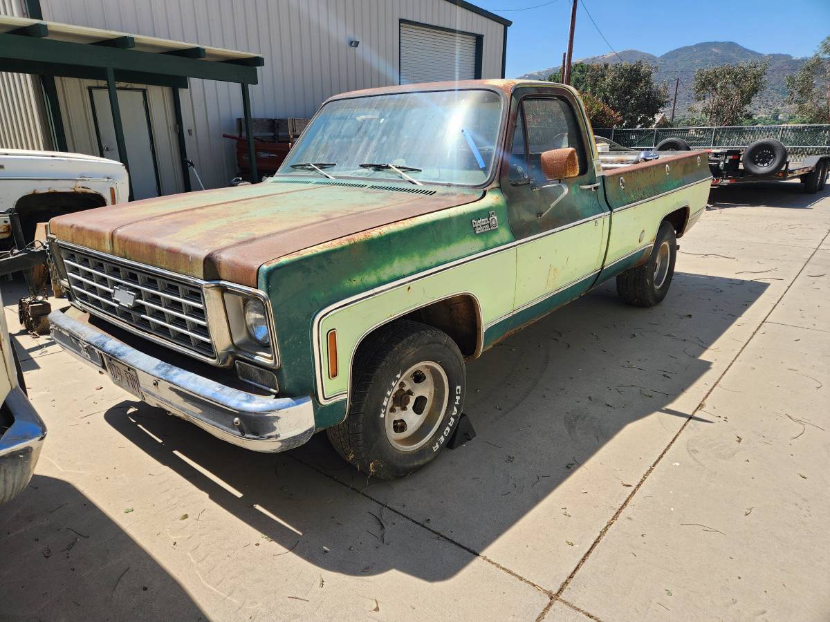 Chevrolet-Custom-deluxe-1976