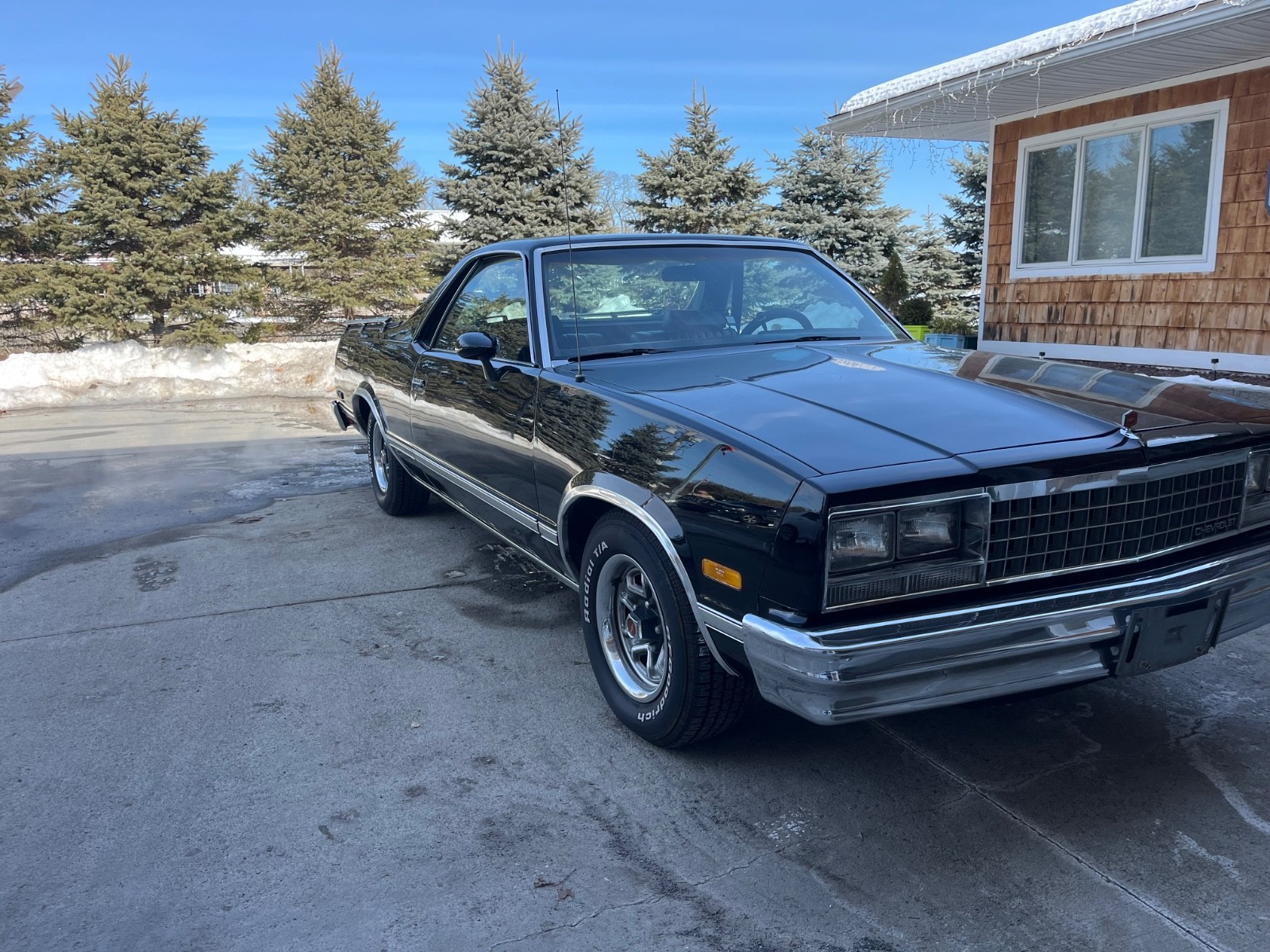 Chevrolet-El-Camino-1984-Standard-Cab-Pickup-Red