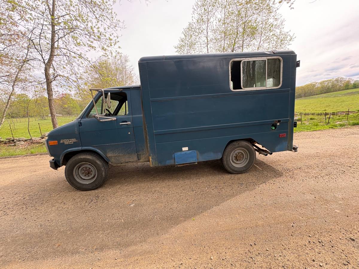 Chevrolet-G30-diesel-1993