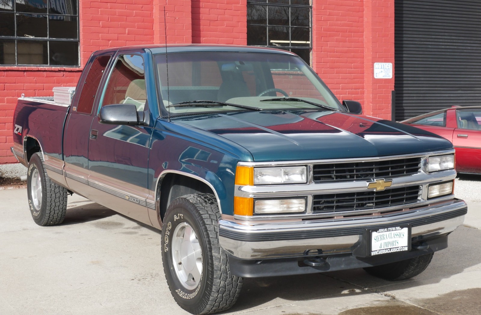 Chevrolet-Gmt-400-1996-Extended-Cab-Pickup-BeigeTan