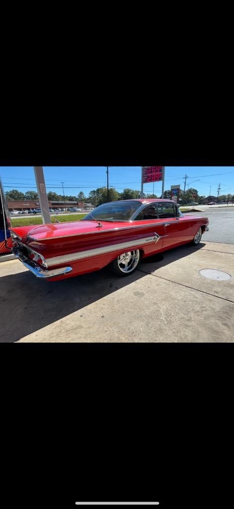 Chevrolet-Impala-1960-Tan