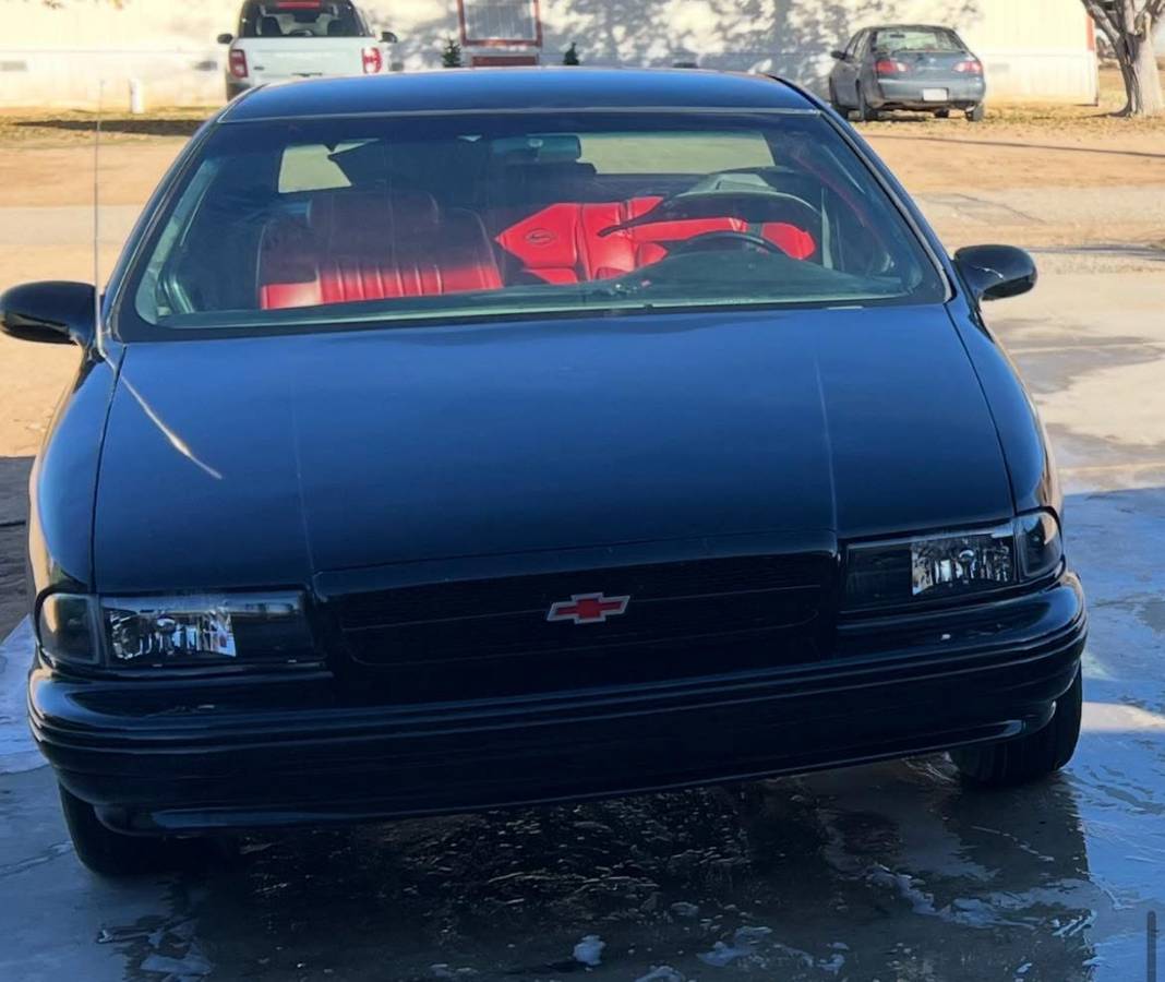 Chevrolet-Impala-1996-black