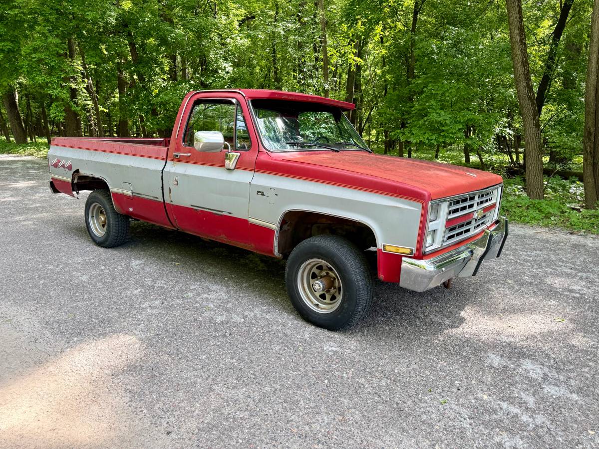 Chevrolet-K10-1986-red