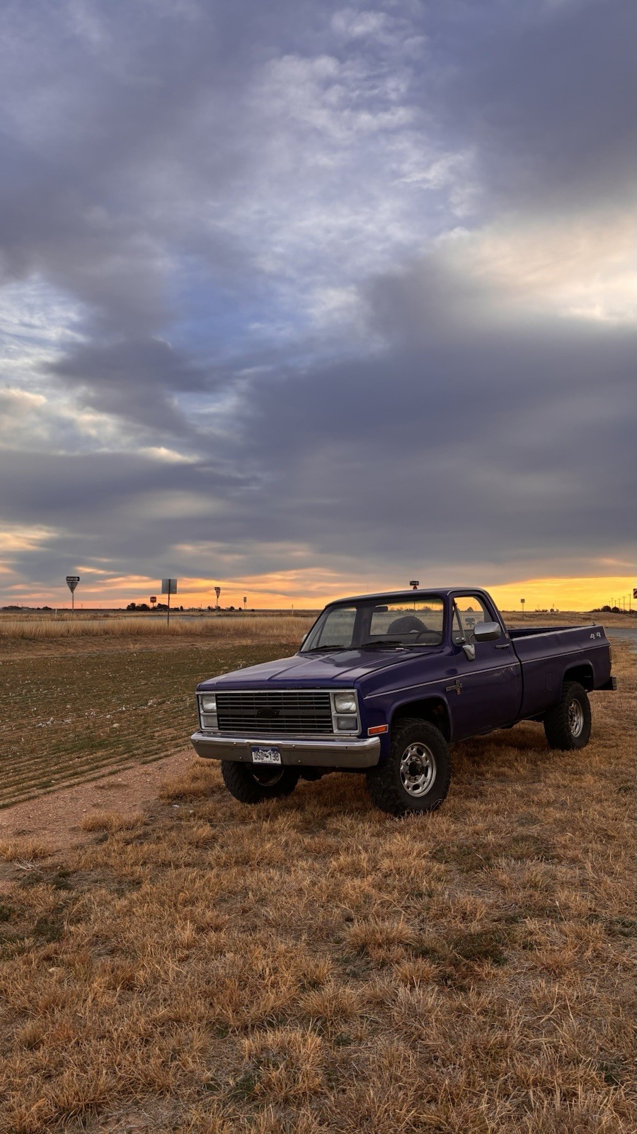 Chevrolet-K20-1984-Standard-Cab-Pickup