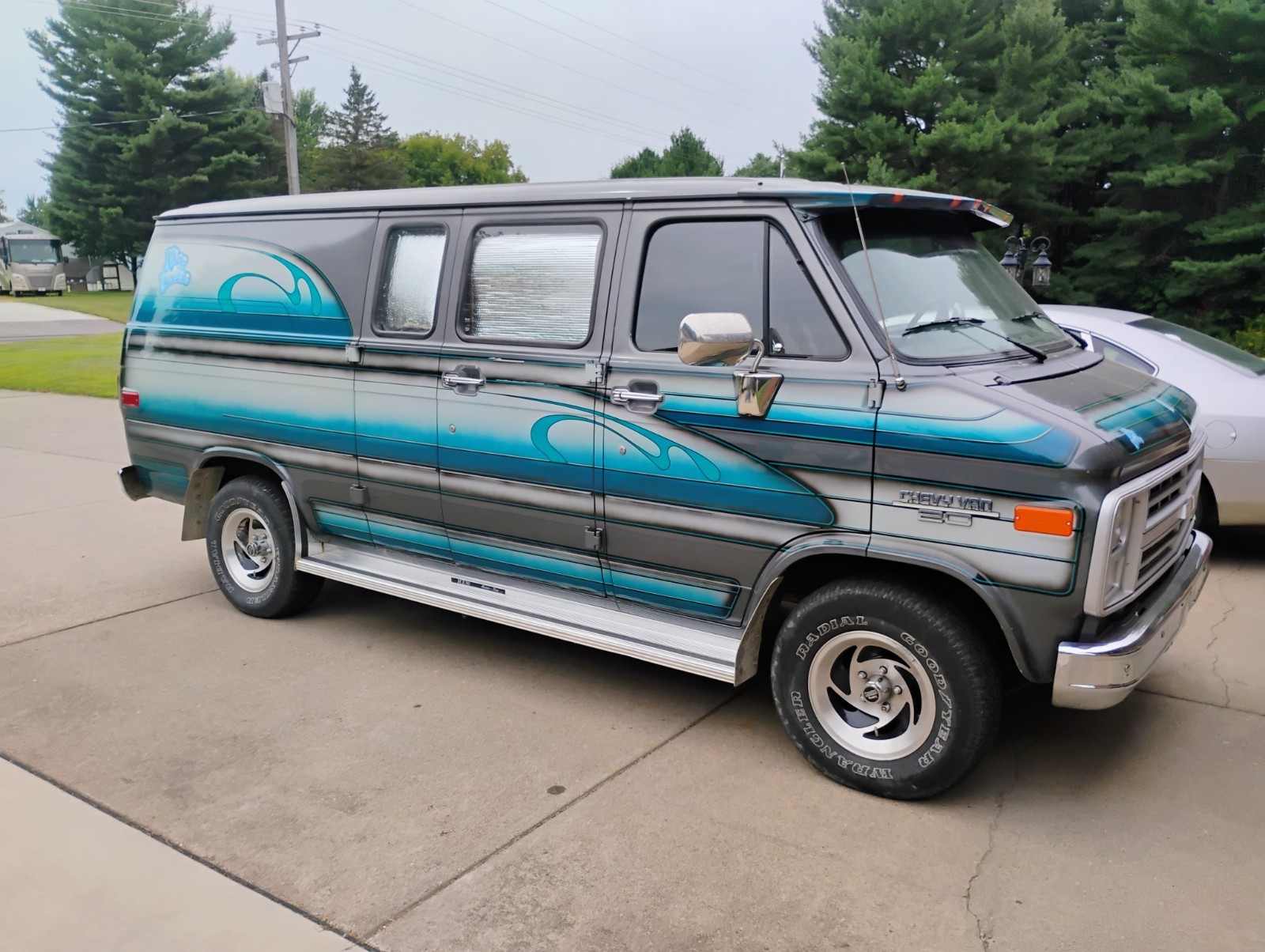 Chevrolet-P20-Van-1988-Van-Camper-Gray