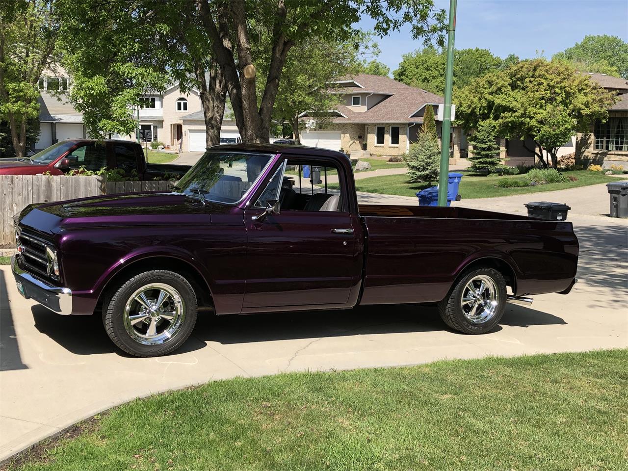 Chevrolet-Pickup-1968-Plum-Foolish-Gray